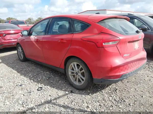 1FADP3K25GL345519 — 2016 Ford Focus, фото 3 с аукциона IAAI, Передняя часть