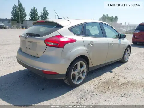2017 Ford Focus Se VIN 1FADP3K28HL250356 фото 4