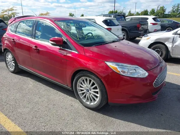 1FADP3R48HL300910 — 2017 Ford Focus, Задняя часть (Rear), фото до ремонта
