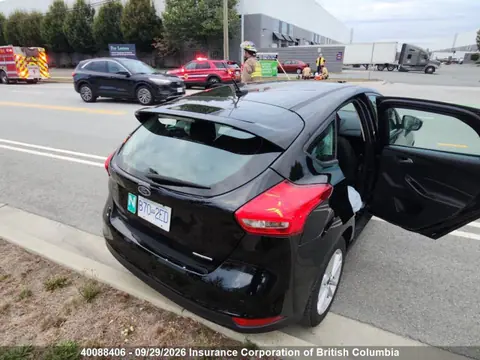 2017 Ford Focus VIN 1FADP3K23HL220486 фото 4