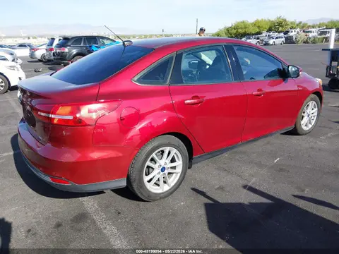 2017 Ford FOCUS SE VIN 1FADP3F29HL303950 фото 4