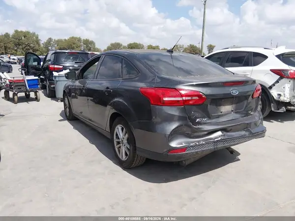 1FADP3F21HL229794 — 2017 Ford Focus, фото 3 с аукциона IAAI 13.10.2026, Задняя часть