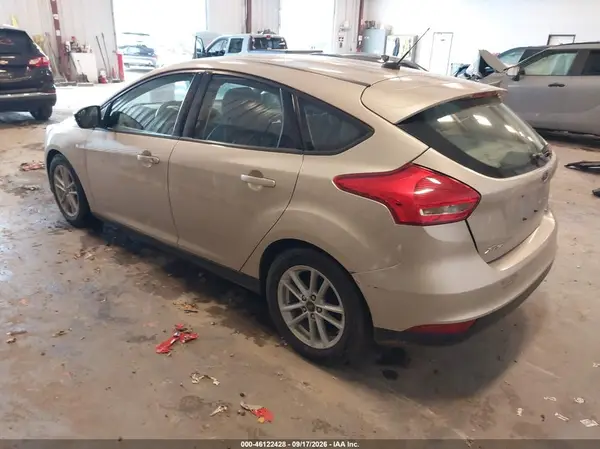 1FADP3K20HL341153 — 2017 Ford Focus, фото 3 с аукциона IAAI 14.10.2026, Пожар салона