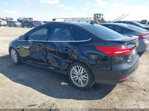 1FADP3J22HL238656 — 2017 Ford Focus, фото 3 с аукциона IAAI 13.10.2026, Левый бок