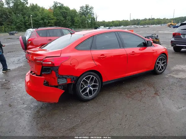 1FADP3H26HL225592 — 2017 Ford Focus, фото 4 с аукциона IAAI 14.10.2026, Задняя часть