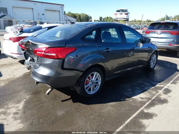 1FADP3F22HL202751 — 2017 Ford Focus, фото 4 с аукциона IAAI, Задняя часть
