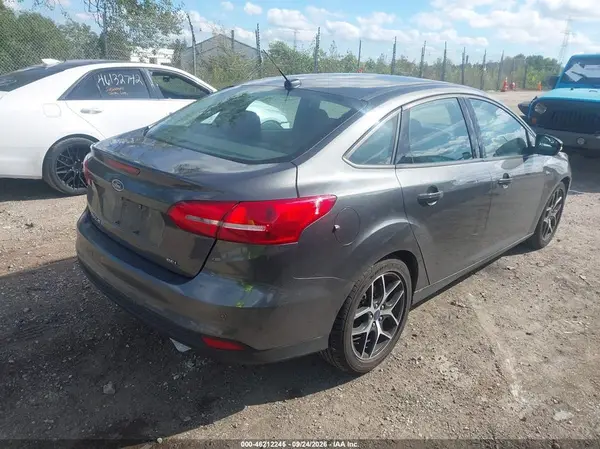 2017 FORD FOCUS VIN 1FADP3H23HL252684 фото 4