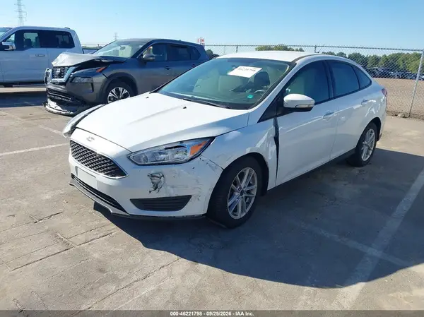 1FADP3F23HL337429 — 2017 Ford Focus, фото 2 с аукциона IAAI, Передняя часть