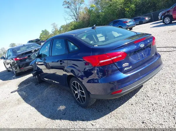 1FADP3H27HL213824 — 2017 Ford Focus, фото 3 с аукциона IAAI 13.10.2026, Передняя часть