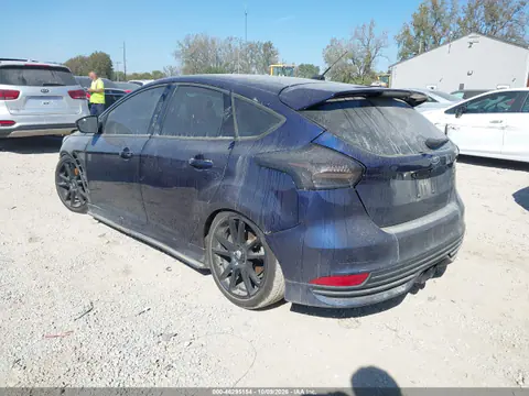 2017 Ford Focus St VIN 1FADP3L9XHL340488 фото 3