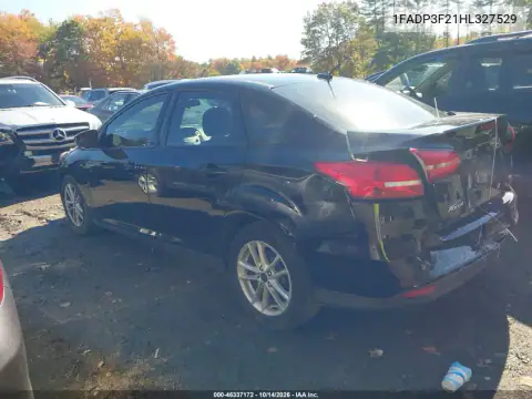 1FADP3F21HL327529 — 2017 Ford Focus, фото 3 с аукциона IAAI, Не указано