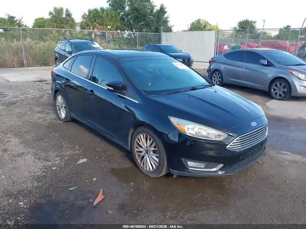 1FADP3J20JL324702 — 2018 Ford Focus, Повреждения снизу (Undercarriage), фото до ремонта