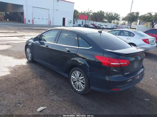 1FADP3J20JL324702 — 2018 Ford Focus, фото 3 с аукциона IAAI 14.10.2026, Повреждения снизу