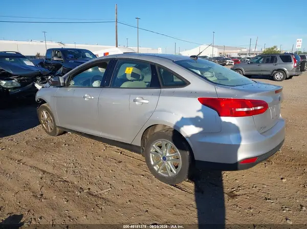 1FADP3F27JL225285 — 2018 Ford Focus, фото 3 с аукциона IAAI 14.10.2026, Передняя часть