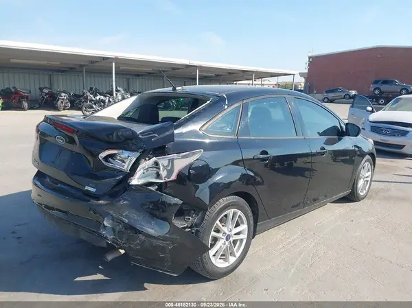 1FADP3FE1JL229066 — 2018 Ford Focus, фото 4 с аукциона IAAI 14.10.2026, Задняя часть