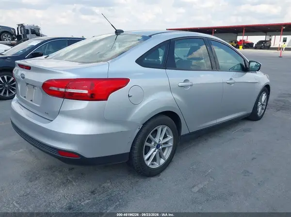 1FADP3F29JL212909 — 2018 Ford Focus, фото 4 с аукциона IAAI, Передняя часть слева