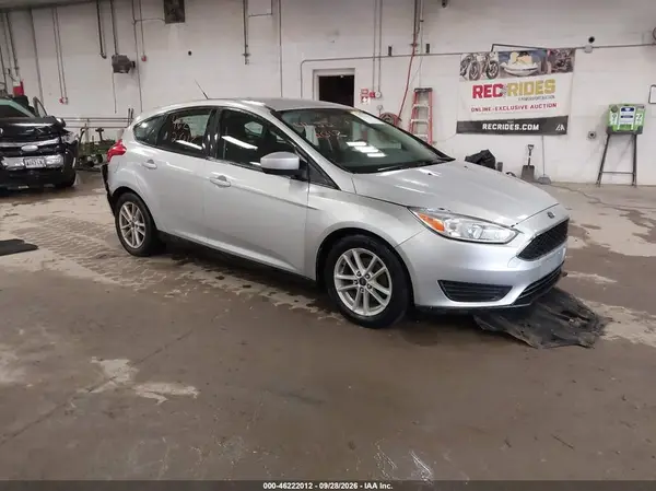 1FADP3K26JL237580 — 2018 Ford Focus, Задняя часть (Rear), фото до ремонта