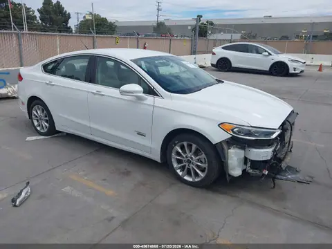 3FA6P0PU8HR230854 — 2017 Ford Fusion Energi SE Luxury, Передняя часть (Front End), фото до ремонта