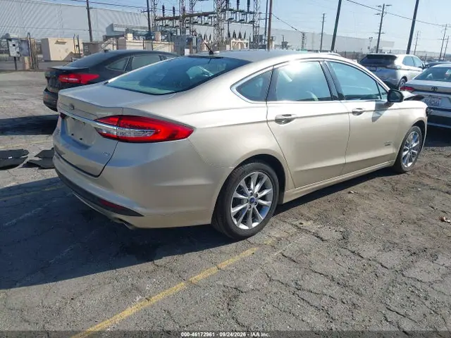 2018 Ford Fusion Energi Se Luxury VIN 3FA6P0PU3JR111390 фото 4