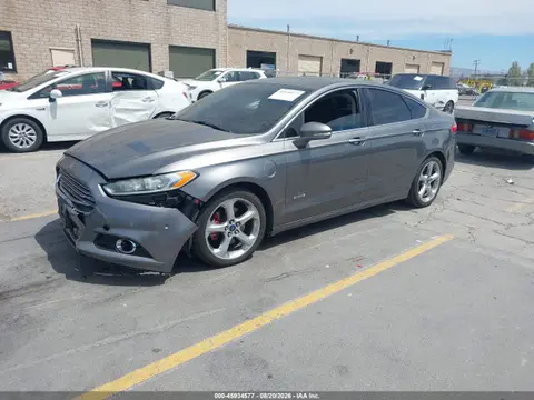 2014 Ford Fusion Energi Titanium VIN 3FA6P0SU6ER111610 фото 2