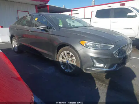 3FA6P0SU9KR114576 — 2019 Ford Fusion Energi Titanium, Не указано (Unknown), фото до ремонта