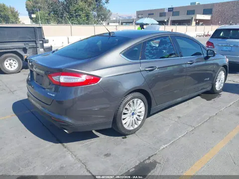 2016 Ford Fusion Hybrid S VIN 3FA6P0UU5GR234637 фото 4