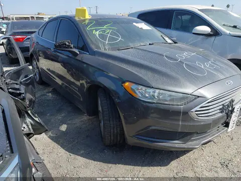 3FA6P0LU3HR323528 — 2017 Ford Fusion Hybrid SE, Передняя часть слева (Left Front), фото до ремонта