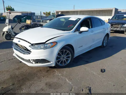2017 Ford Fusion Hybrid Se VIN 3FA6P0LU7HR385403 фото 2