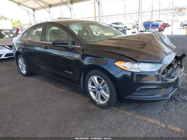 3FA6P0LU5JR281241 — 2018 Ford Fusion Hybrid SE, Передняя часть (Front End), фото до ремонта