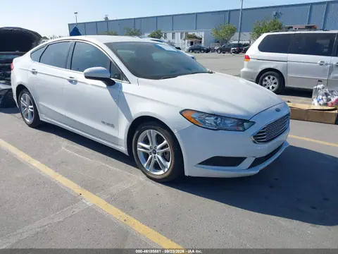 3FA6P0LU5JR197226 — 2018 Ford Fusion Hybrid SE, Левый бок (Left Side), фото до ремонта
