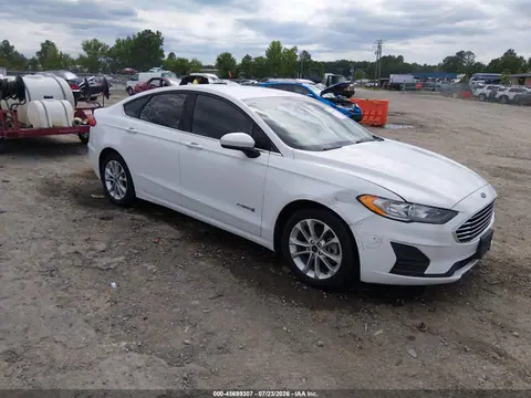 3FA6P0LU4KR264013 — 2019 Ford Fusion Hybrid SE, Левый бок (Left Side), фото до ремонта