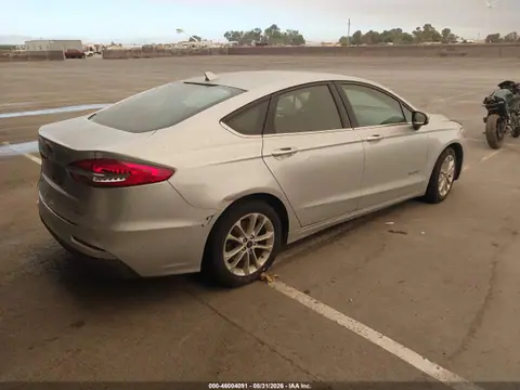 2019 Ford Fusion Hybrid Se VIN 3FA6P0LU2KR141567 фото 4