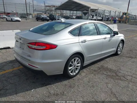 2019 Ford Fusion Hybrid Se VIN 3FA6P0LU9KR100420 фото 4