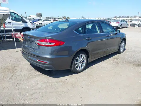 2020 Ford Fusion Hybrid Se VIN 3FA6P0LU7LR235803 фото 4