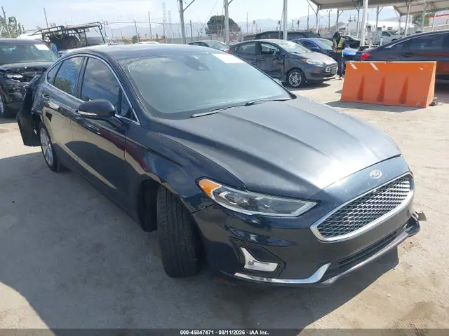 3FA6P0SU9LR156649 Ford Fusion Plug-IN Hybrid Titanium 2020 — повреждение Задняя часть, фото до ремонта