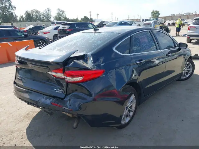 3FA6P0SU9LR156649 — 2020 Ford Fusion Plug-IN Hybrid Titanium, фото 4 с аукциона IAAI 14.10.2026, Задняя часть