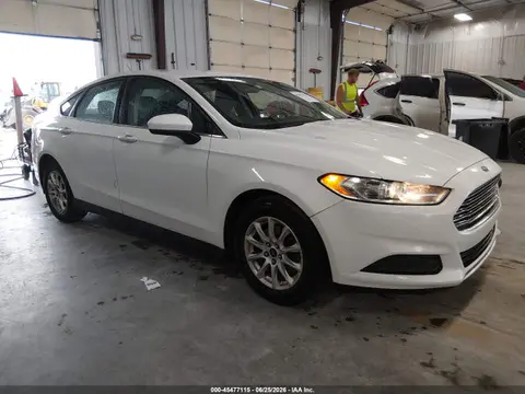 1FA6P0G72F5127696 — 2015 Ford Fusion S, Град (Hail), фото до ремонта