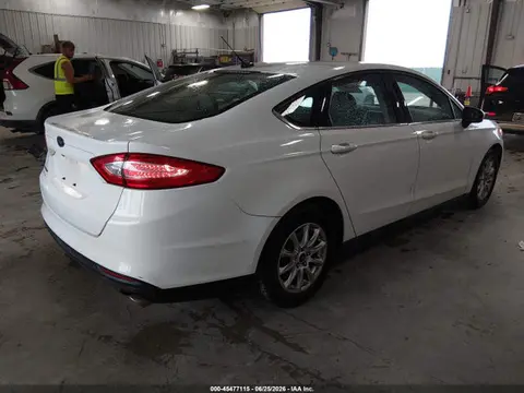 2015 Ford FUSION S VIN 1FA6P0G72F5127696 фото 4