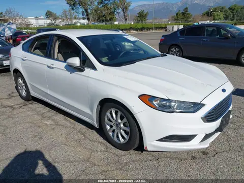 3FA6P0G73HR163722 — 2017 Ford Fusion S, Передняя часть слева (Left Front), фото до ремонта