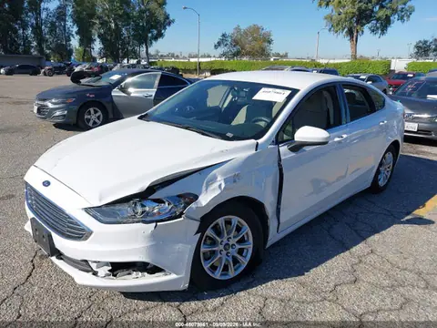 2017 Ford FUSION S VIN 3FA6P0G73HR163722 фото 2
