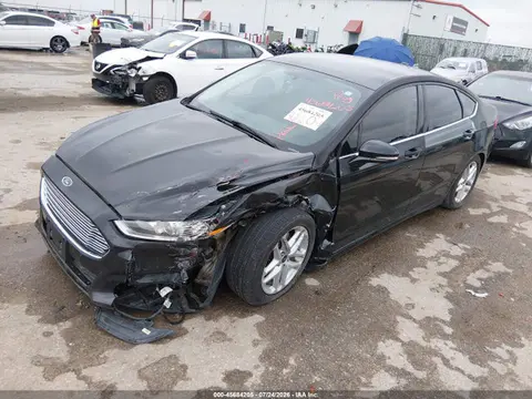 2014 Ford FUSION SE VIN 3FA6P0H78ER135568 фото 2