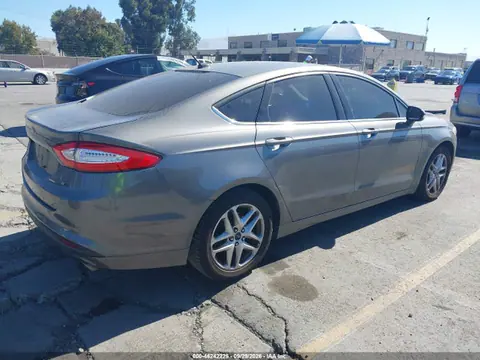 2014 Ford FUSION SE VIN 3FA6P0H74ER242133 фото 4