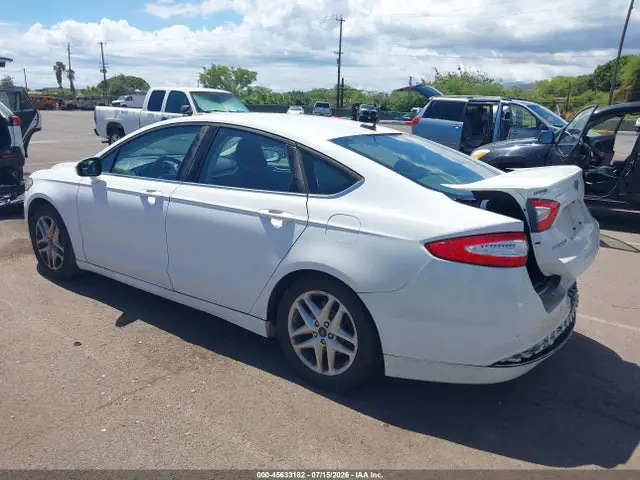 3FA6P0HDXGR196218 — 2016 Ford Fusion SE, фото 3 с аукциона IAAI 13.10.2026, Задняя часть