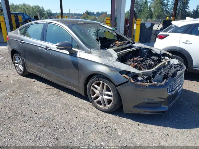 3FA6P0HD6GR387196 — 2016 Ford Fusion SE, Пожар двигателя (Engine Burn), фото до ремонта
