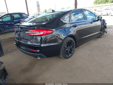 2019 Ford FUSION SE VIN 3FA6P0HD2KR276623 фото 4