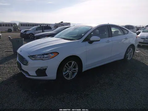 2019 Ford FUSION SE VIN 3FA6P0HD1KR284809 фото 2