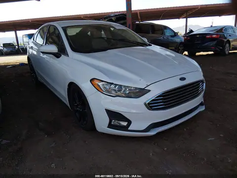 3FA6P0HD1KR108567 — 2019 Ford Fusion SE, Передняя часть слева (Left Front), фото до ремонта