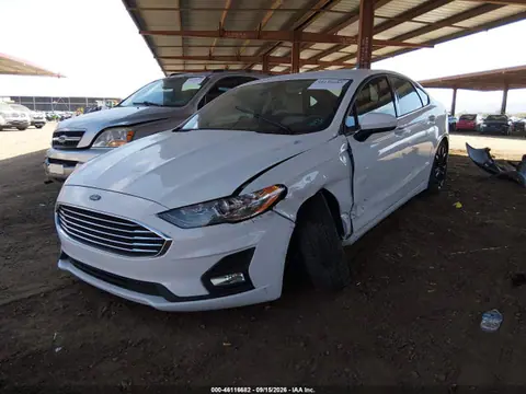 2019 Ford FUSION SE VIN 3FA6P0HD1KR108567 фото 2