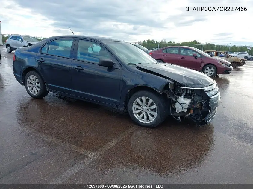2012 Ford Fusion S VIN 3FAHP0GA7CR227466 фото 2
