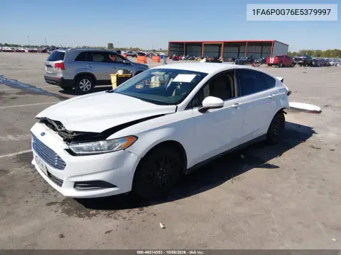 2014 Ford Fusion S VIN 1FA6P0G76E5379997 фото 2